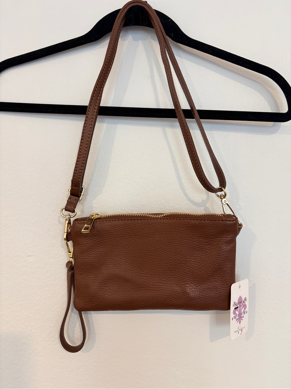 VERA PELLE cognac pebbled leather  Leather Crossbody Wristlet Bag Italy